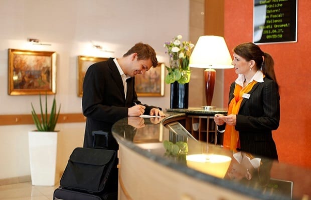 chiến lược kinh doanh khách sạn up selling