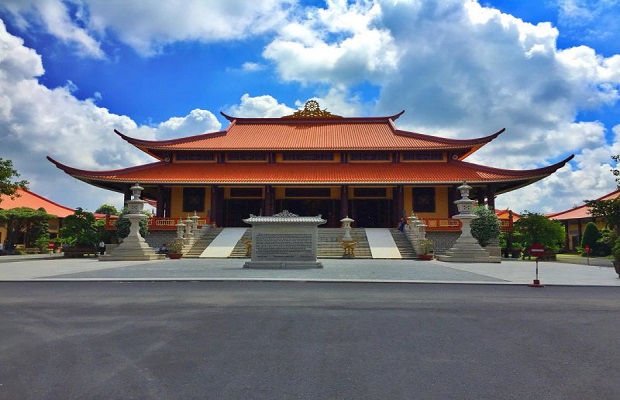 địa điểm lễ chùa đầu năm linh thiêng nhất Sài Gòn thiền viện trúc lâm
