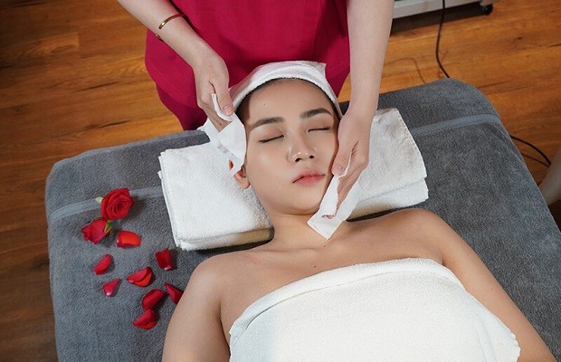 Đi massage hết bao nhiêu tiền là thắc mắc của nhiều khách hàng