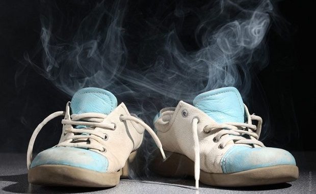 22+ cách khử mùi hôi trong giày thể thao chỉ trong vài giây
