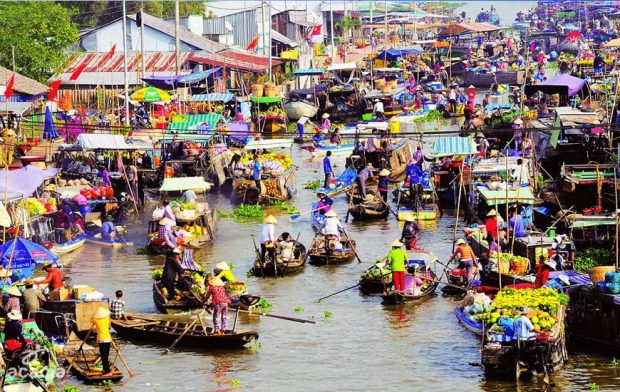 Chợ nổi Cái Răng đông đúc và nổi tiếng ở đồng bằng sông Cửu Long