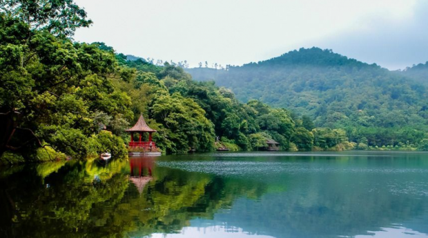 Phong cảnh hữu tình ở khu du lịch Hồ Tiên Sa