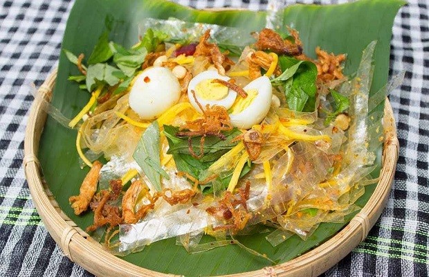Đặc sản Sài Gòn là món gì - Bánh tráng trộn vỉa hè 