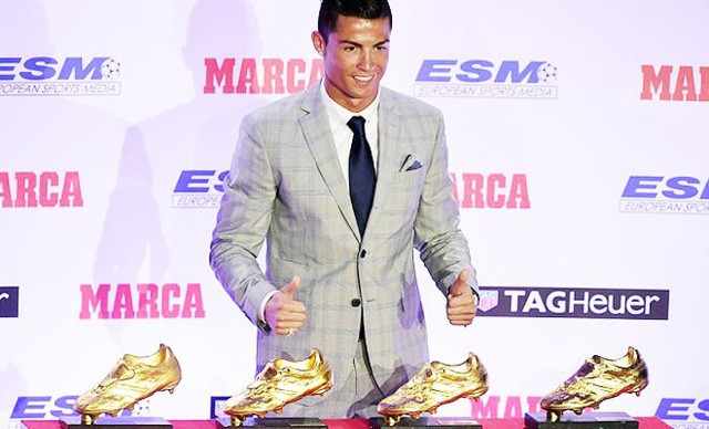 Câu lạc bộ của Ronaldo cùng anh nhận chiếc giày vàng