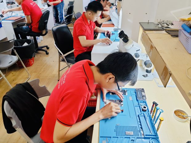 Top 7 trung tâm dạy học sửa chữa điện thoại uy tín nhất Hà Nội