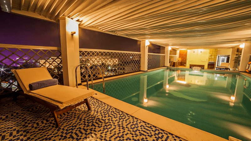 khách sạn Huế-Khách sạn moonlight huế sang trọng không khí trong lành