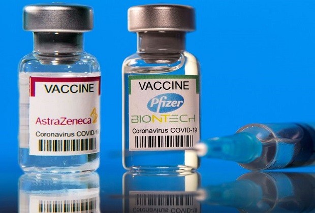 Tiêm vắc xin COVID-19 có nguy hiểm không có thể kết hợp 2 mũi không