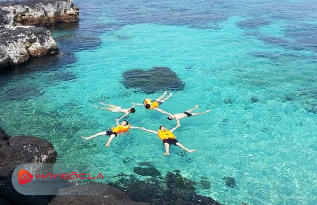 Đảo bé lý sơn là địa điểm du lịch lý sơn rất nổi tiếng