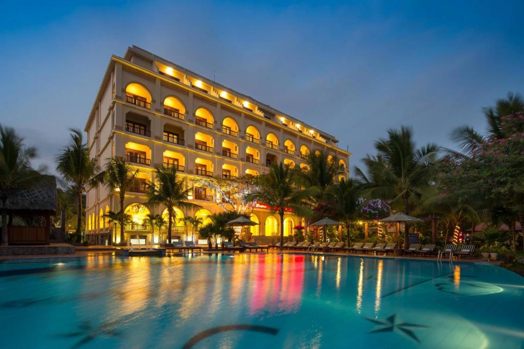Khách sạn Phan Thiết gần biển-khách sạn Sunny Beach Resort Mũi Né