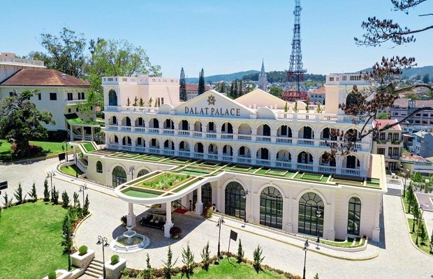khách sạn đà lạt gần hồ xuân hương- dalat palace hotel