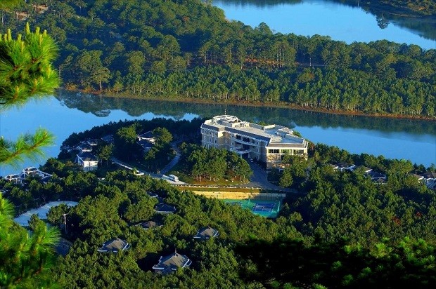 Khách sạn Đà Lạt view đẹp huyền ảo - Dalat Edensee Lake Resort & Spa