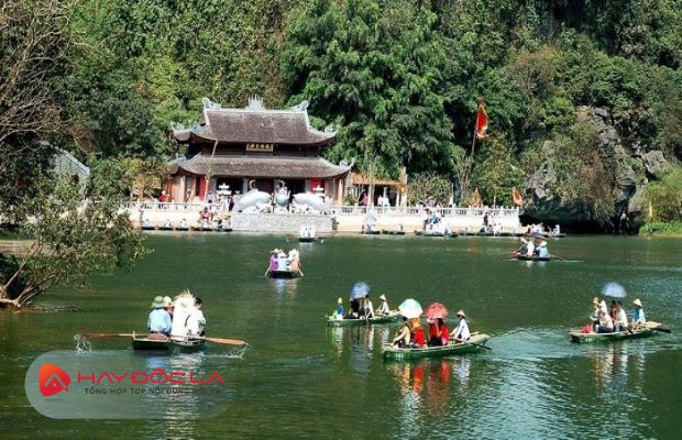 Vẻ đẹp chùa Hương địa điểm du lịch Tết gần Hà Nội