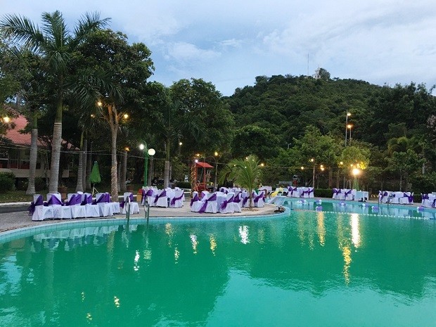 Khách sạn Hà Tiên có hồ bơi - Resort Núi Đèn