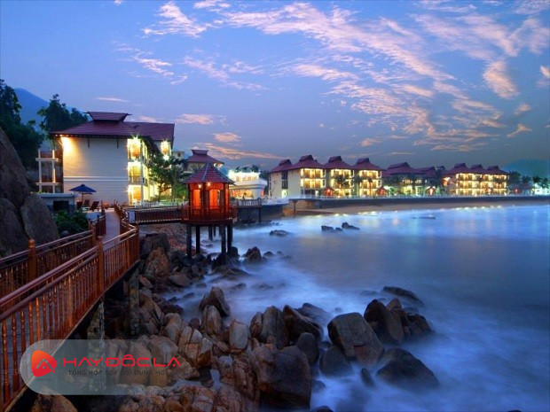 khách sạn Quy Nhơn gần biển - Royal Hotel and Healthcare Resort