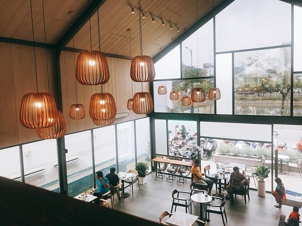 Quán cà phê view đẹp ở Sài Gòn - Lala Coffee & Tea