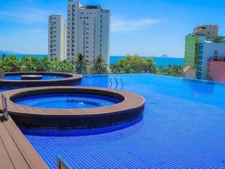 khách sạn Nha Trang có hồ bơi siêu đẹp