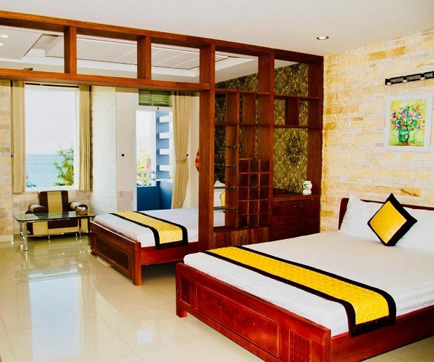 Khách sạn tình nhân Đà Nẵng - Whale Hotel