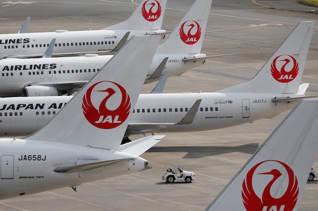 kinh nghiem dat ve japan airlines ban can nam