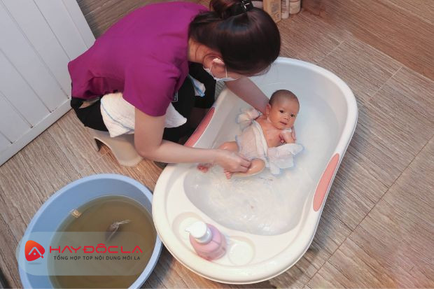Bảo Hà Spa - dịch vụ tắm bé tại nhà Hà Nội