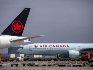 Kinh nghiệm mua vé máy bay đi Canada hữu ích