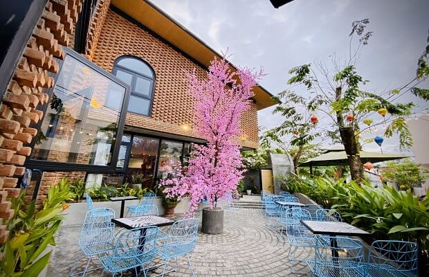 quán cà phê view đẹp Đà Nẵng rộng