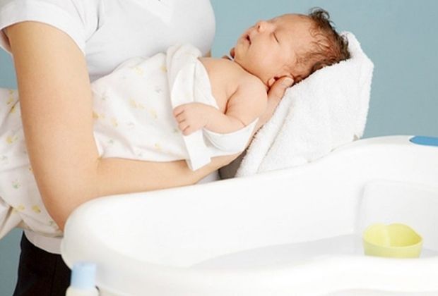 6 dịch vụ tắm bé sơ sinh Hà Nội