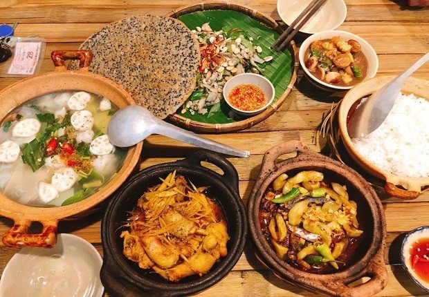 Cơm Quê Mười Khó địa điểm ăn uống Sài Gòn quận 3