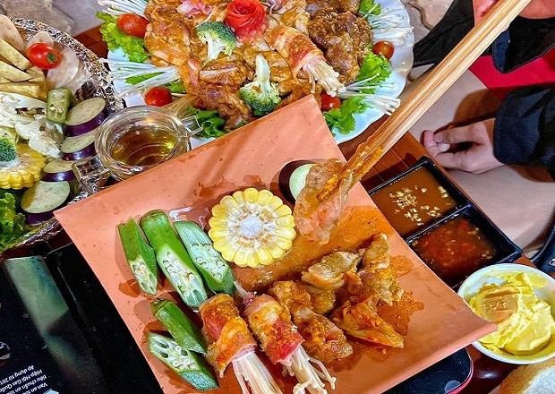 Nướng ngói Sài Gòn quán ăn vặt khuya ở Sài Gòn