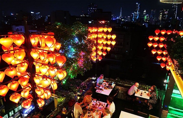 The View Rooftop quán rượu chill Sài Gòn