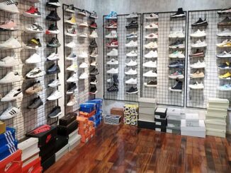 shop giày sneaker bình thạnh