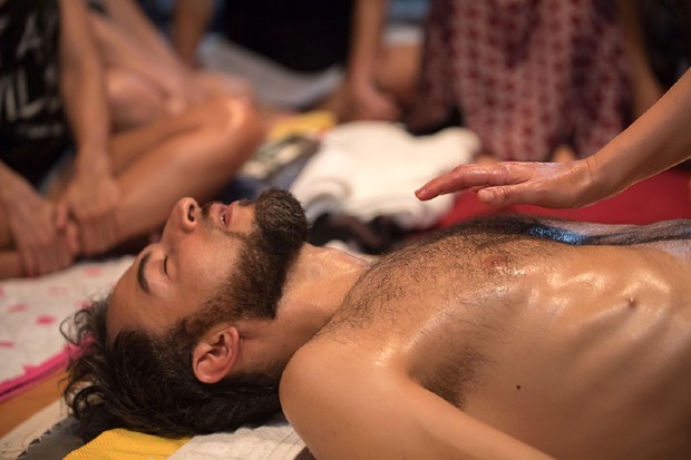 hướng dẫn massage lingam - kích thích điểm G