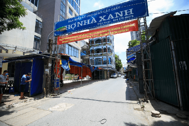 địa điểm mua sắm ở Hà Nội tấp nập