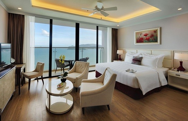 Khách sạn 6 sao Nha Trang - Vinpearl Condotel Beachfront Nha Trang 