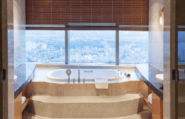 khách sạn Hà Nội có bồn tắm view đẹp
