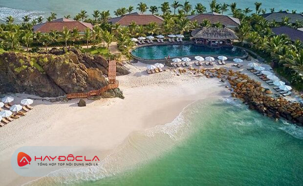 khách sạn Nha Trang có bãi biển riêng uy tín