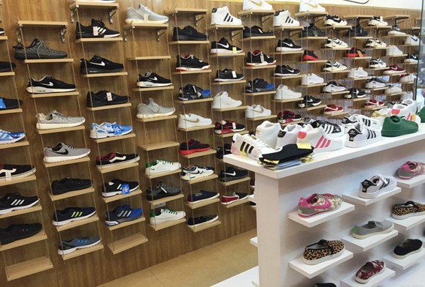 shop bán giày sneaker ở hà nội uy tín