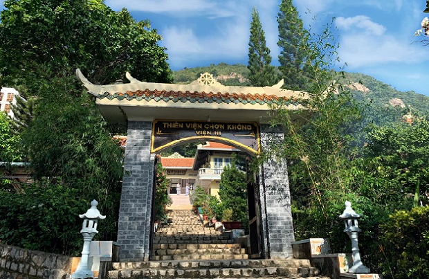 chùa Vũng Tàu trên núi thoáng mát