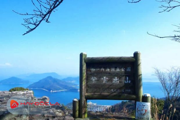 Núi Shiude là địa điểm du lịch Nhật Bản