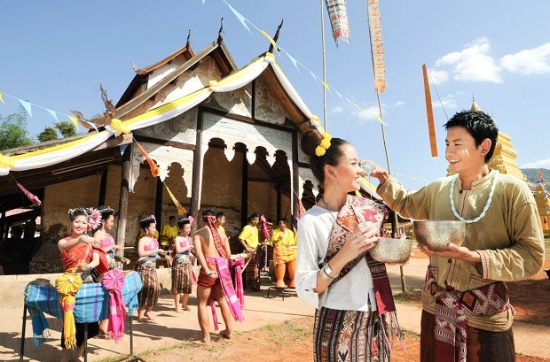 du lịch Thái Lan 2022 - hạn chế các cử chỉ thân mật
