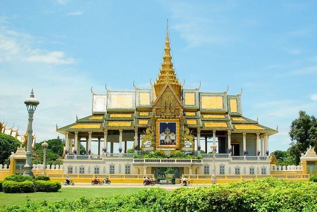 tour Lào Campuchia Thái Lan - Cung điện hoàng gia Campuchia