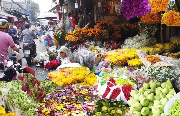 địa điểm chơi mùng 1 tết chợ hoa