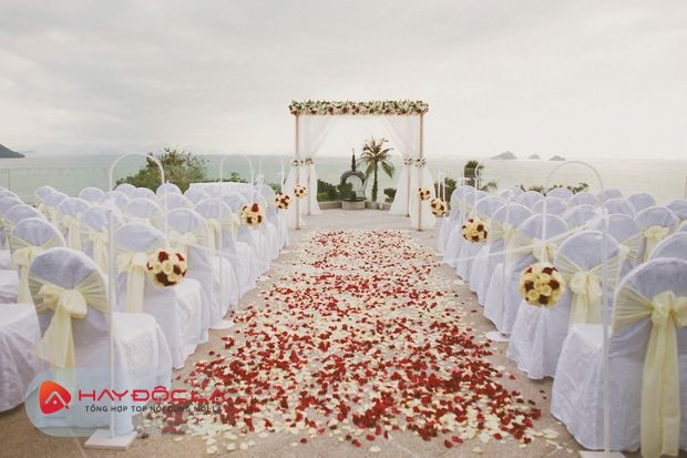 dịch vụ trang trí tiệc cưới đà nẵng - LAVENDER WEDDING PLANNER