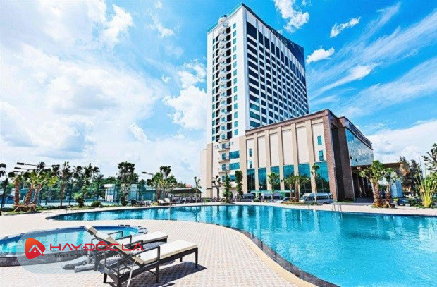 khách sạn Hạ Long có hồ bơi - Mường Thanh Luxury