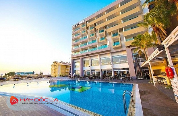 khách sạn Hạ Long có hồ bơi - Khách sạn Marina