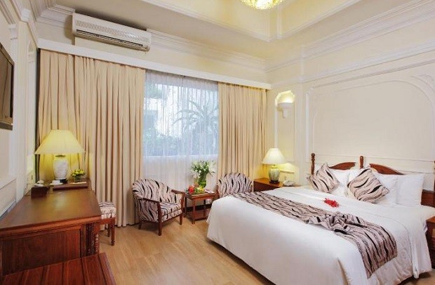 khách sạn quận 1 view đẹp - Royal Hotel Saigon