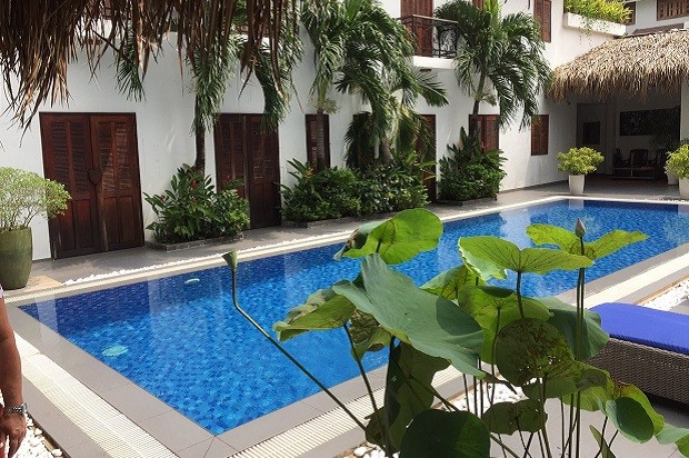 khách sạn quận 2 có hồ bơi - La Casita Saigon Hotel