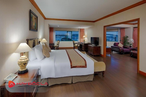 khách sạn view biển đẹp ở Hạ Long - Hạ Long Plaza