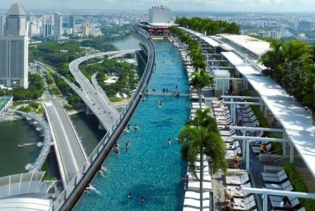 Tour du lịch Singapore Tết 2023 - Hồ bơi