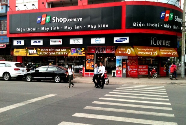 Cửa hàng iphone quận 7 - FPT Shop