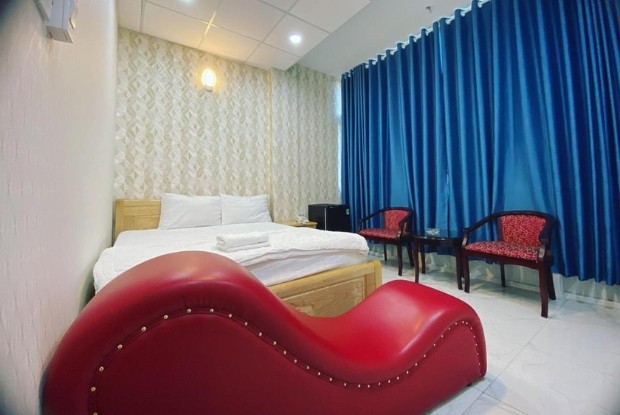Khách sạn quận 2 có ghế tình yêu - RedDoorz 868 Phat Loc Phat Hotel